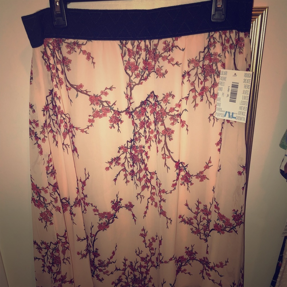 Lularoe Lola